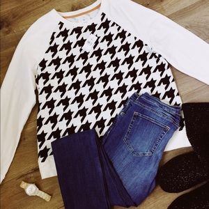 Lou & Grey Houndstooth Raglan Sweatshirt
